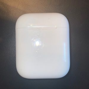 Apple EarPods. Previously used.